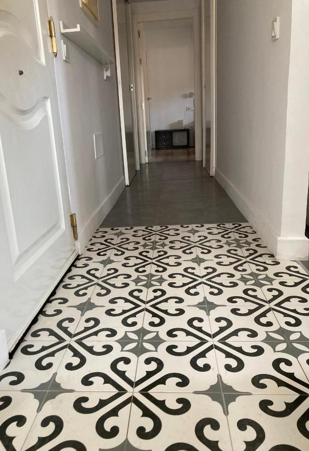 Piso Dos Dormitorios Muy Centrico Fuengirola Exterior foto